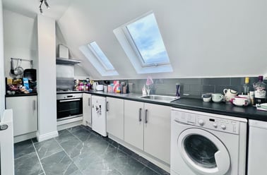 Loughborough Road, West Bridgford, Nottingham - Image 2